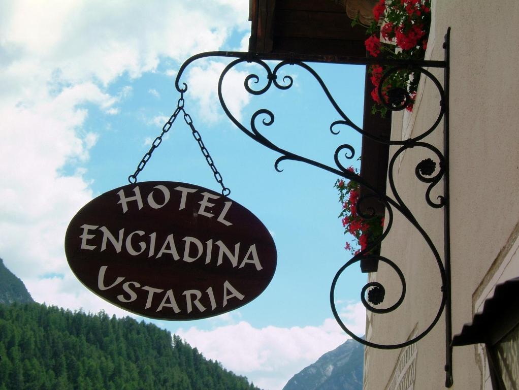 Hotel Engiadina Scuol Exterior foto