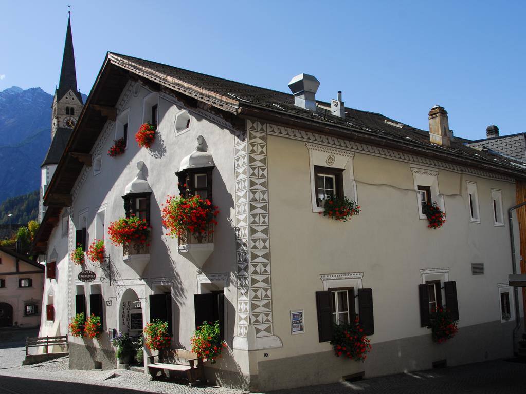 Hotel Engiadina Scuol Exterior foto
